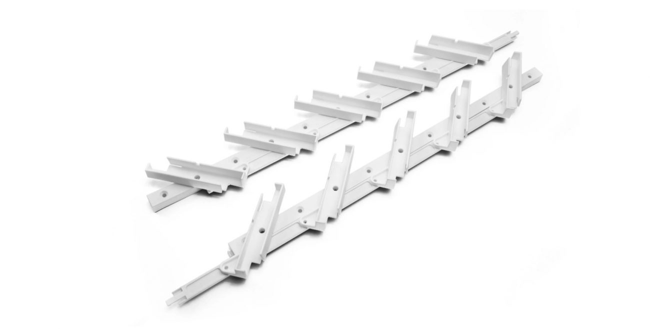 Uchwyty biale  Ogrodowe Zaluzje